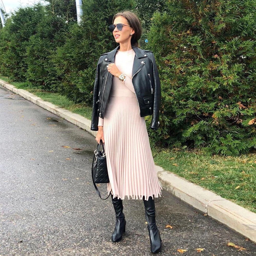 Classic Vintage Dress with a Flattering Fit