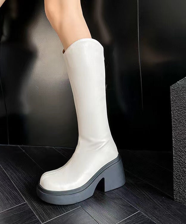 Beautifully Finished Boots in a Timeless Design