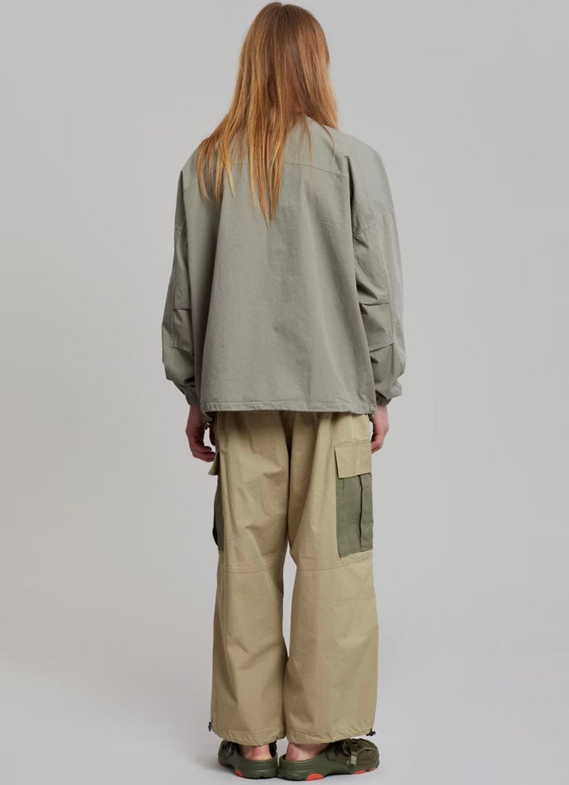 Well Tailored Trousers with a Graceful Silhouette