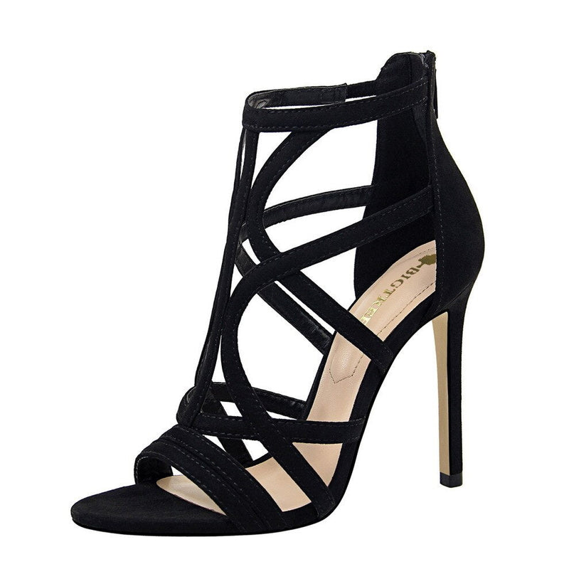 Well Tailored Heels with a Graceful Silhouette