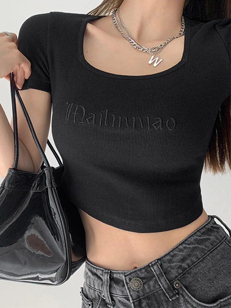 Well Tailored T-Shirt with a Graceful Silhouette