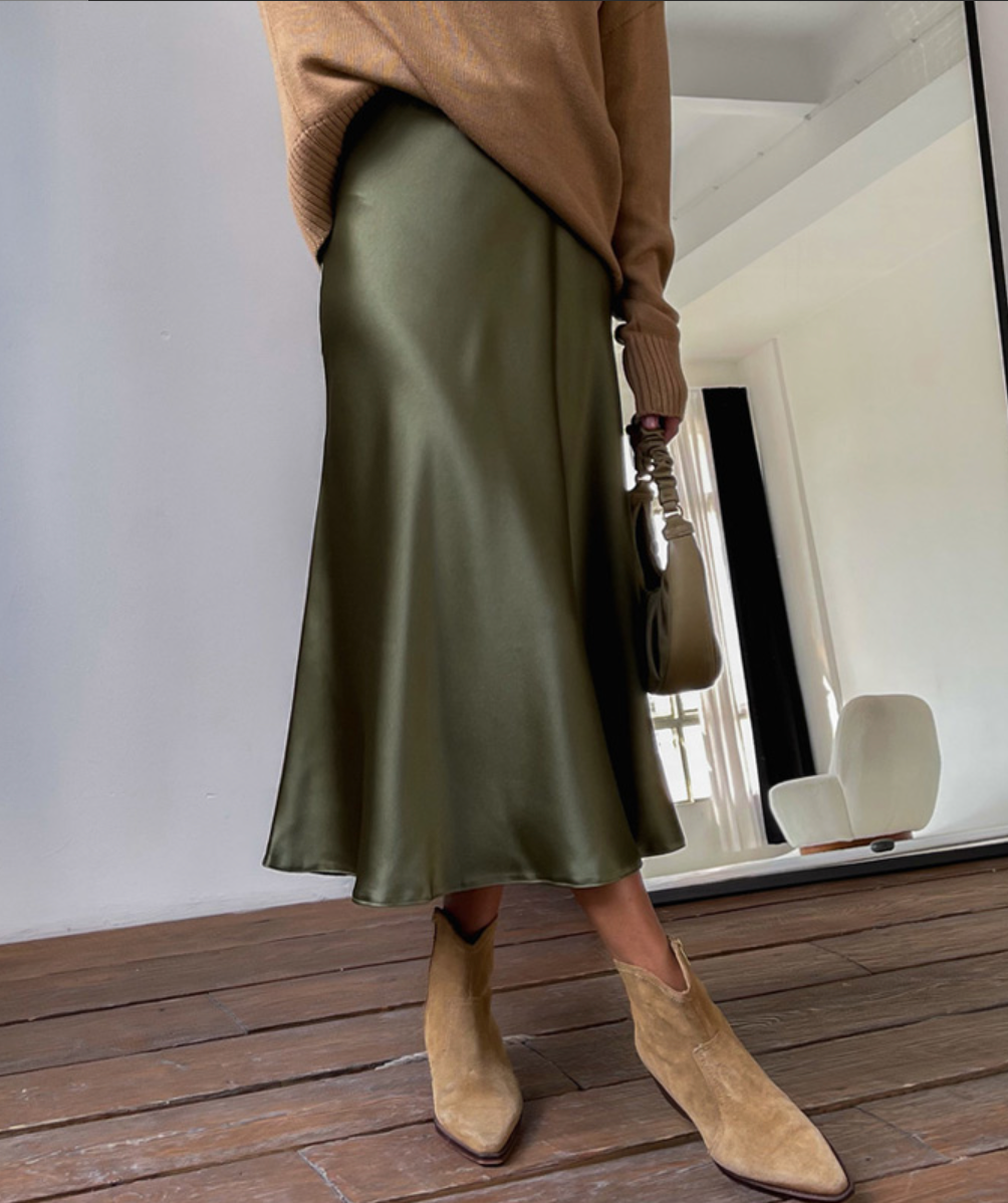 Well Tailored Garment with a Graceful Silhouette