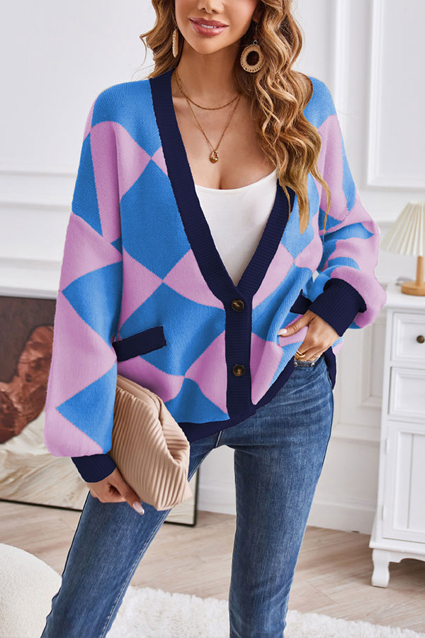 Well Tailored Cardigan with a Graceful Silhouette