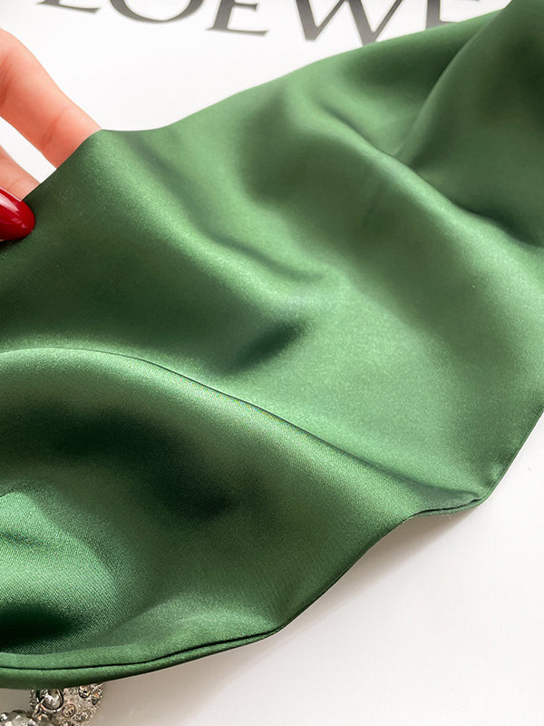 Gracefully Styled Garment for Any Occasion