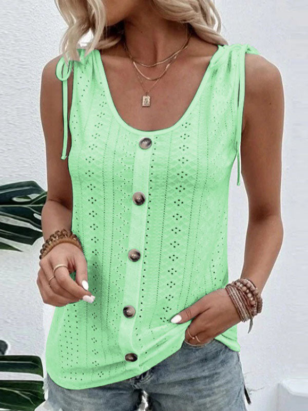 Polished Top with an Effortless Classic Look
