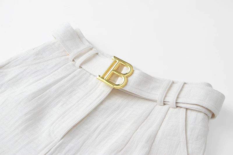 Gracefully Styled Garment for Any Occasion