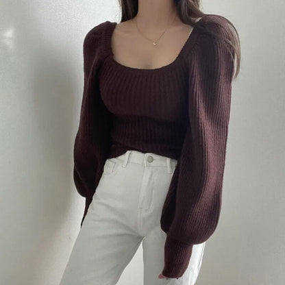 Well Tailored Sweater with a Graceful Silhouette