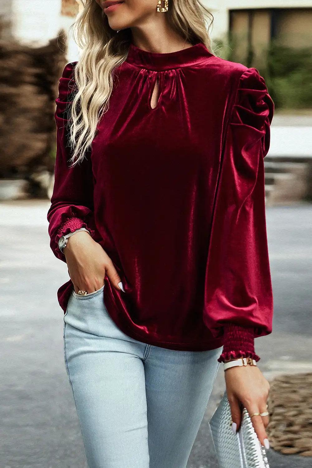 Sophisticated Blouse with a Clean Classic Look