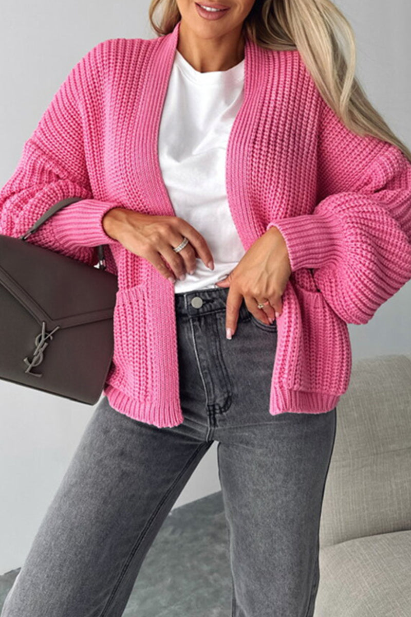 Effortlessly Elegant Garment with a Timeless Design
