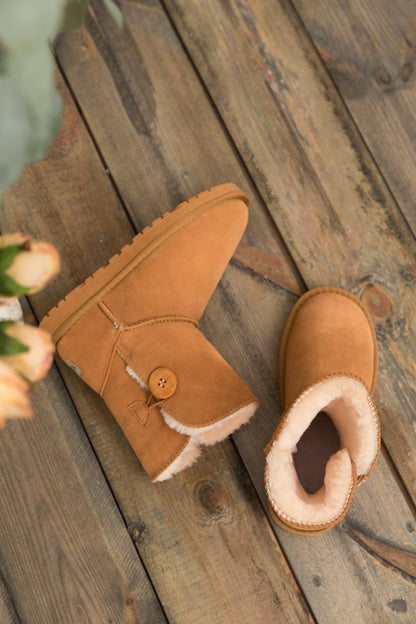 Polished Boots with an Effortless Classic Look