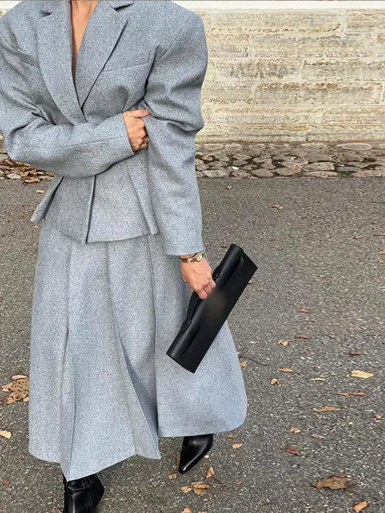 Sophisticated Garment with a Clean Classic Look