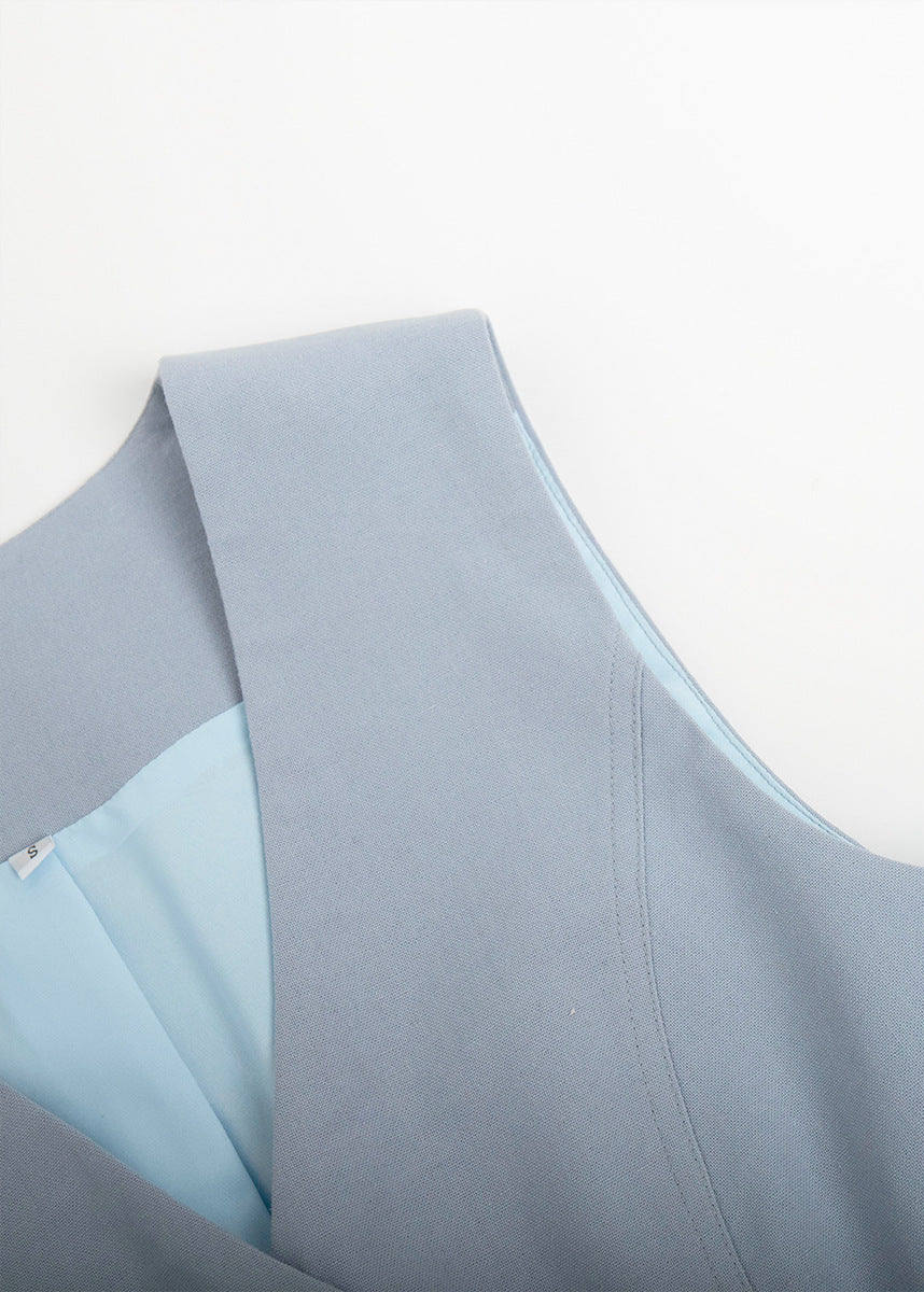 Sophisticated Garment with a Clean Classic Look