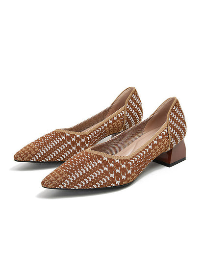 Effortlessly Elegant Shoes with a Timeless Design