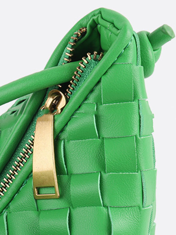 Beautifully Finished Bag in a Timeless Design