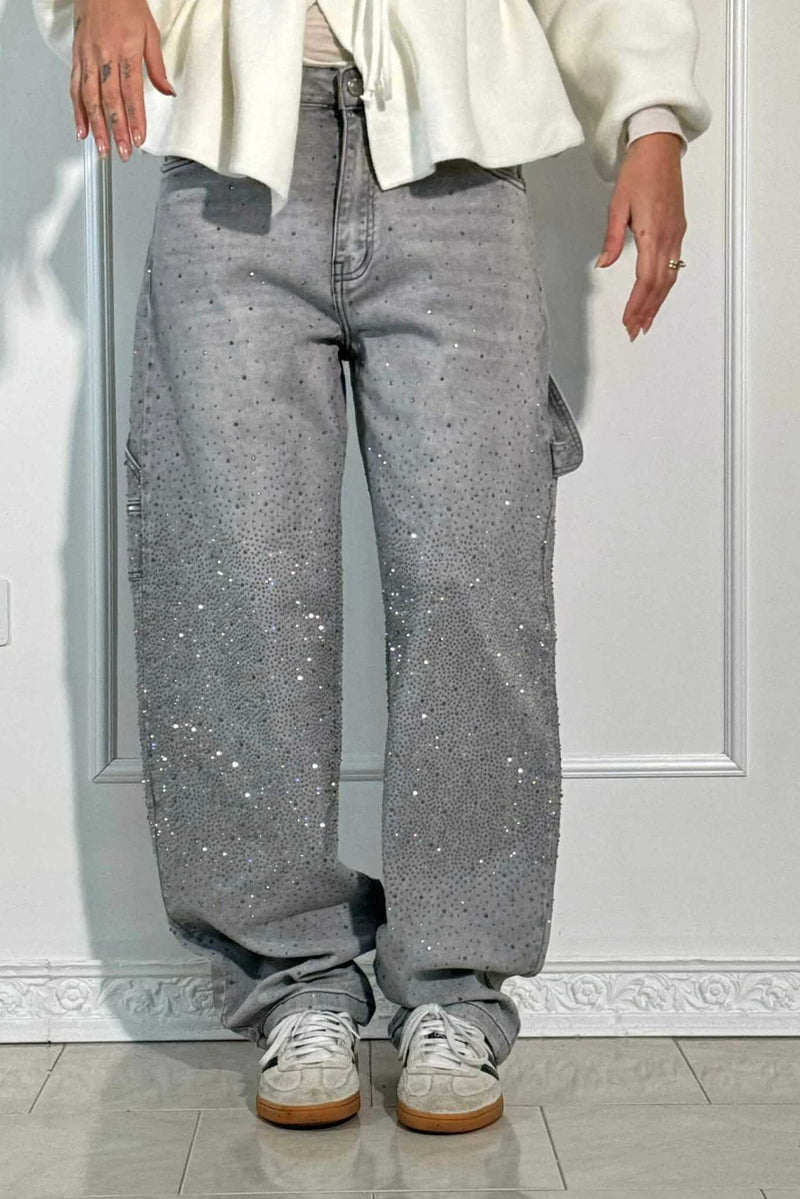 Sophisticated Garment with a Clean Classic Look
