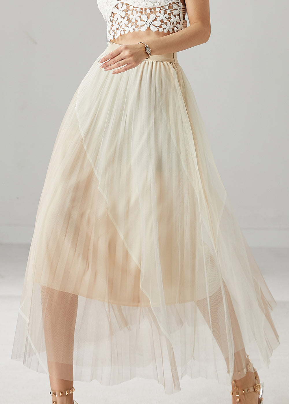 Beautifully Finished Garment in a Timeless Design