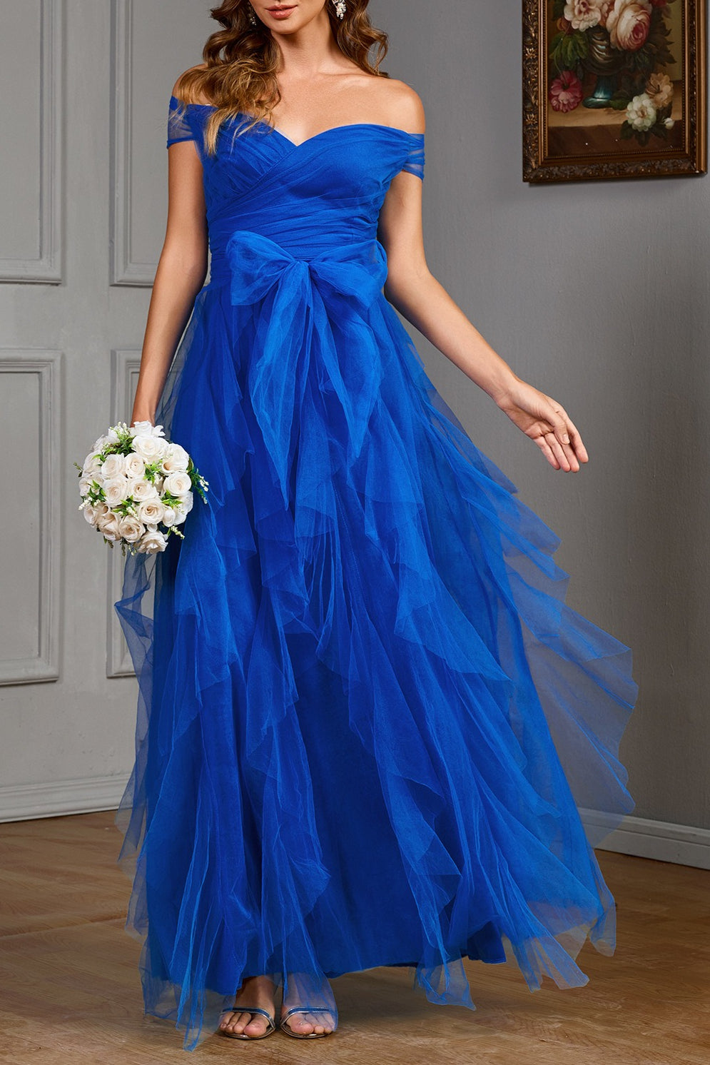 Effortlessly Elegant Dress with a Timeless Design
