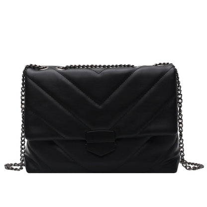 Polished Bag with an Effortless Classic Look
