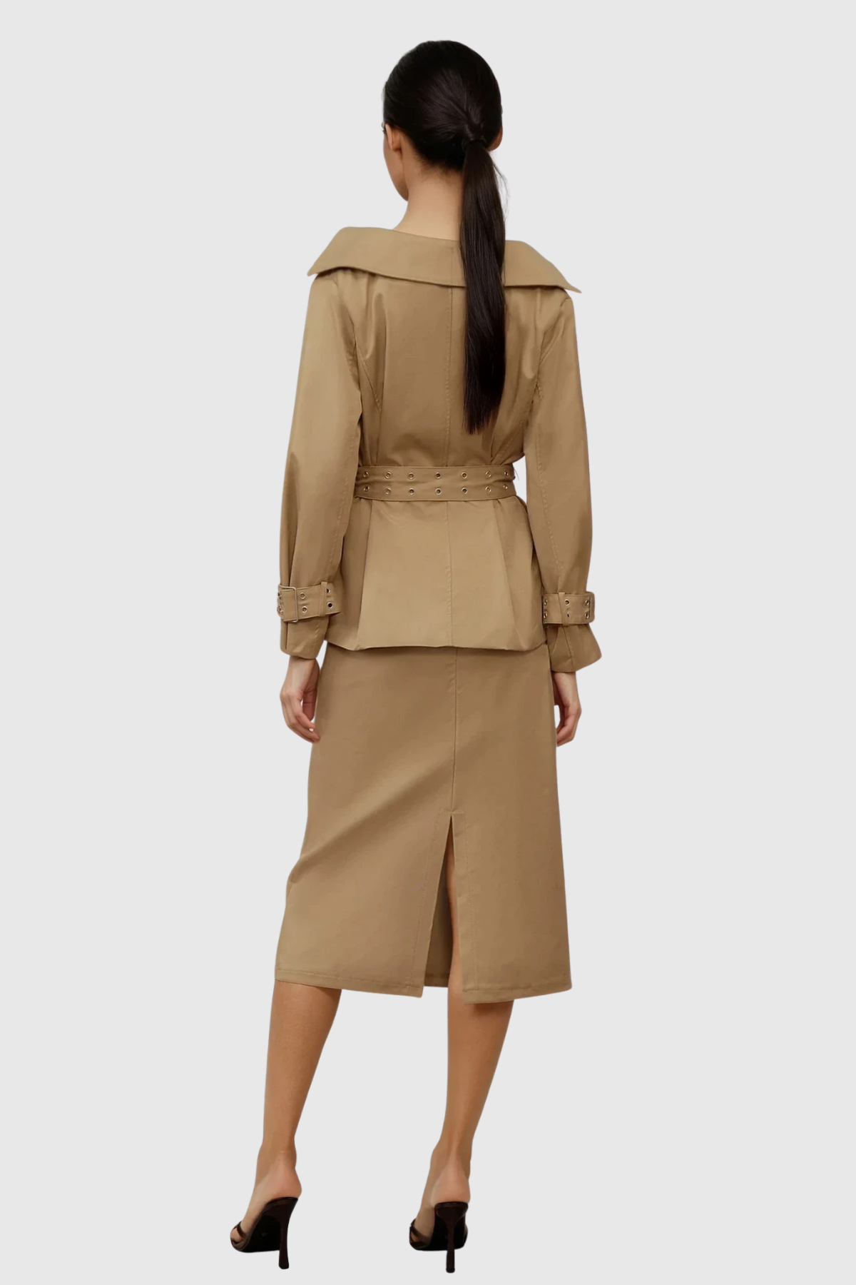 Elegantly Styled Coat for Everyday Wear