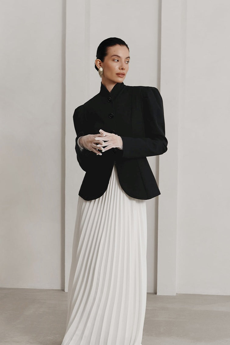 Beautifully Finished Garment in a Timeless Design