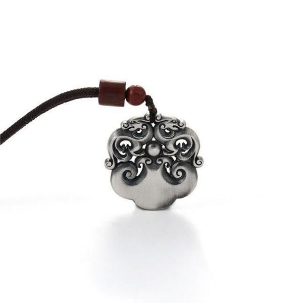 Beautifully Finished Garment in a Timeless Design