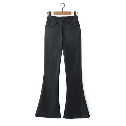 Beautifully Finished Pants in a Timeless Design