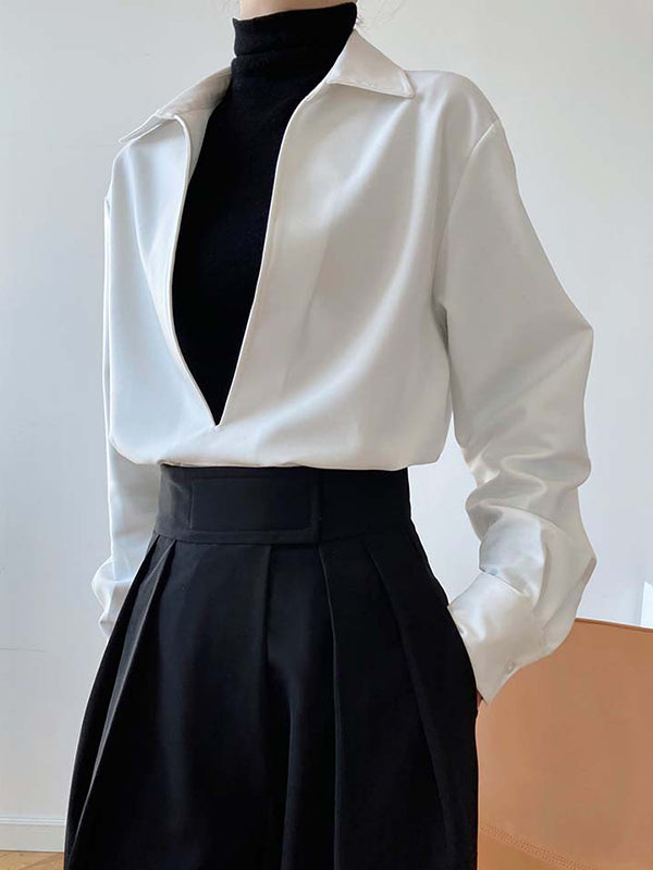 Classic Vintage Blouse with a Flattering Fit