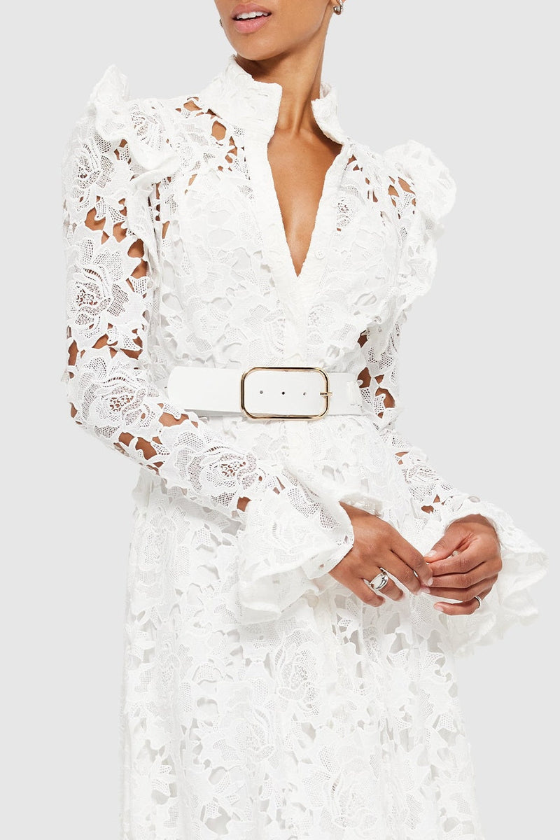 Well Tailored Dress with a Graceful Silhouette