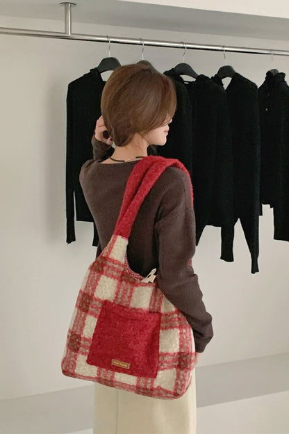 Beautifully Balanced Bag with Timeless Character