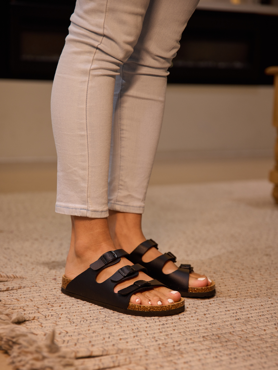 Beautifully Finished Garment in a Timeless Design