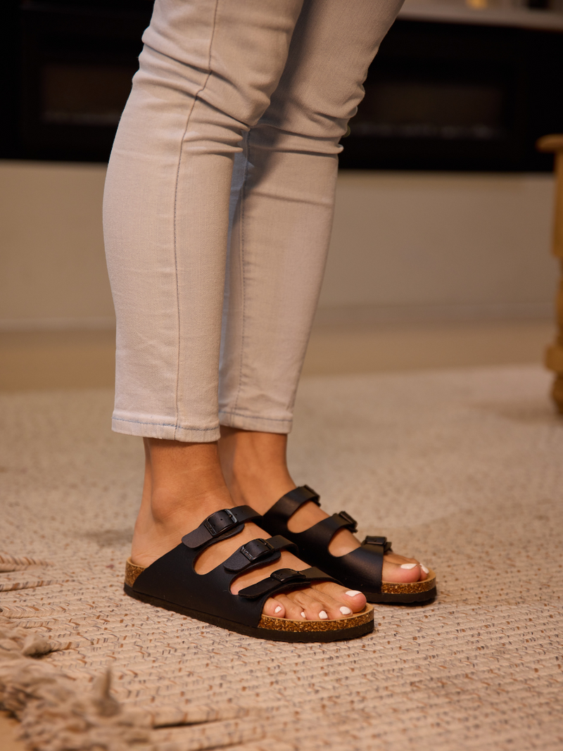 Beautifully Finished Garment in a Timeless Design