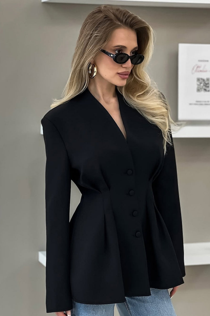 Effortlessly Elegant Garment with a Timeless Design