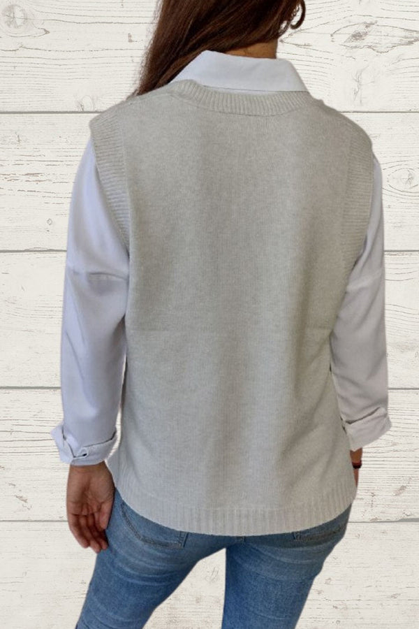Gracefully Styled Sweater for Any Occasion