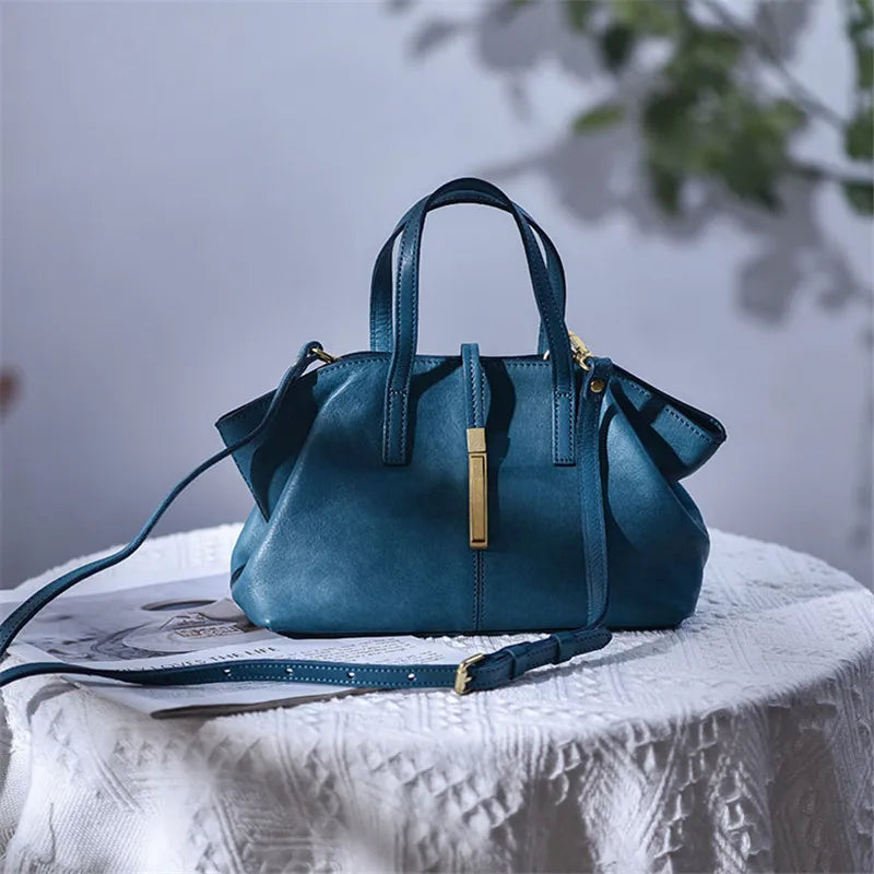 Polished Bag with an Effortless Classic Look