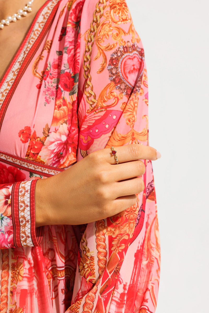 Well Tailored Garment with a Graceful Silhouette