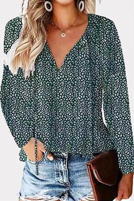 Classic Vintage & Enduringly Stylish Top
