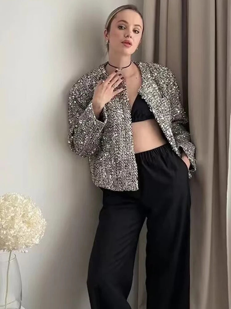 Classic Vintage Jacket with a Flattering Fit