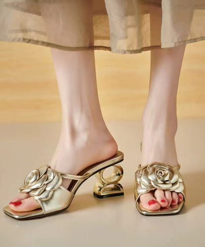 Effortlessly Elegant Sandals with a Timeless Design
