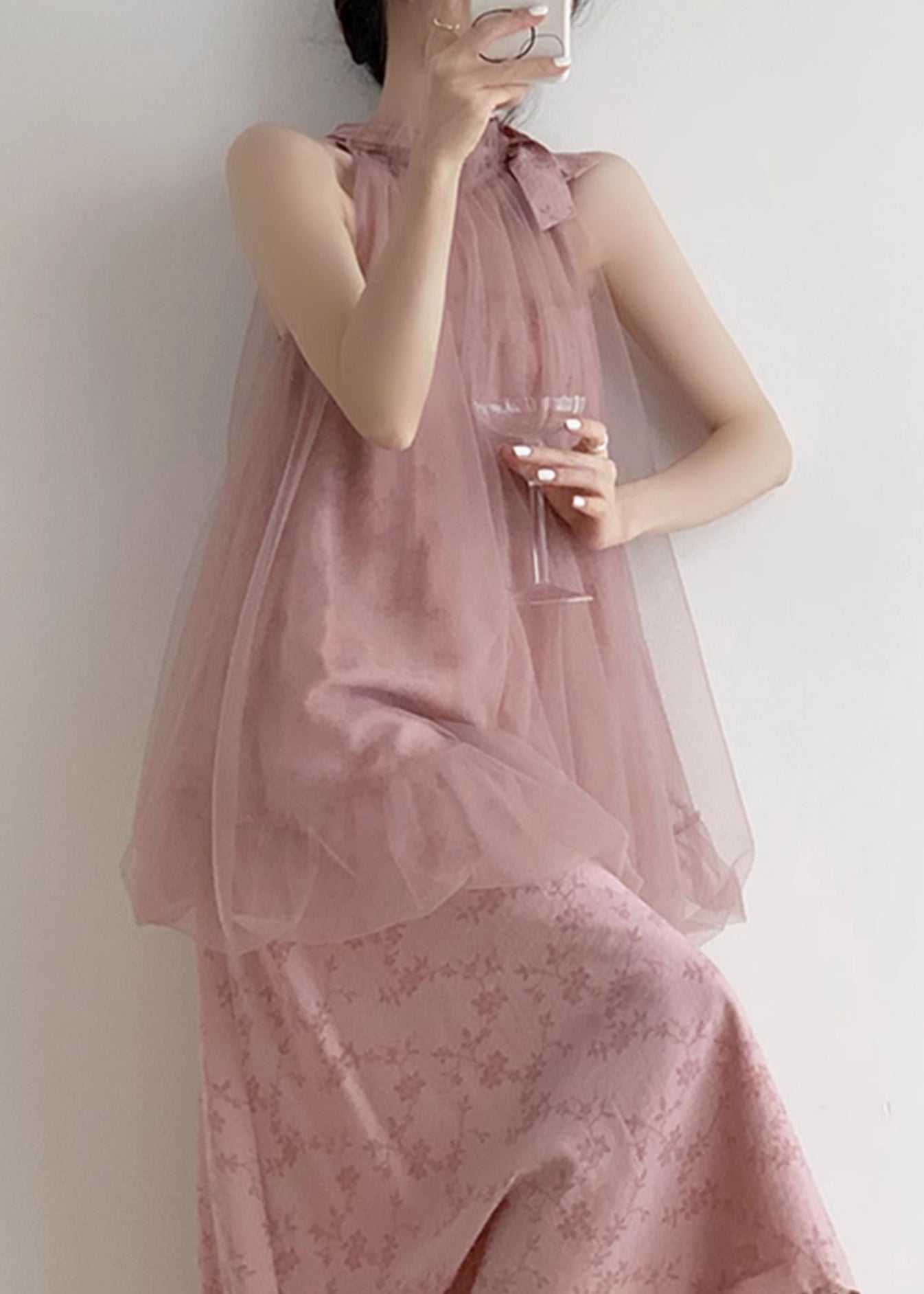Beautifully Crafted Dress in a Classic Style