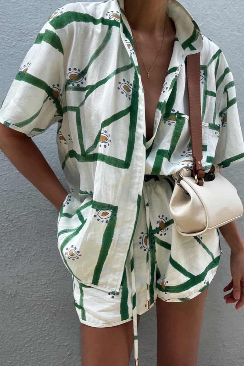 Polished Top with an Effortless Classic Look