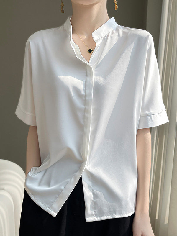 Beautifully Finished Blouse in a Timeless Design