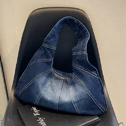 Well Tailored Bag with a Graceful Silhouette
