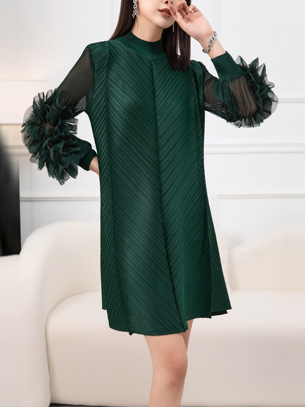 Classic Vintage Dress with a Flattering Fit