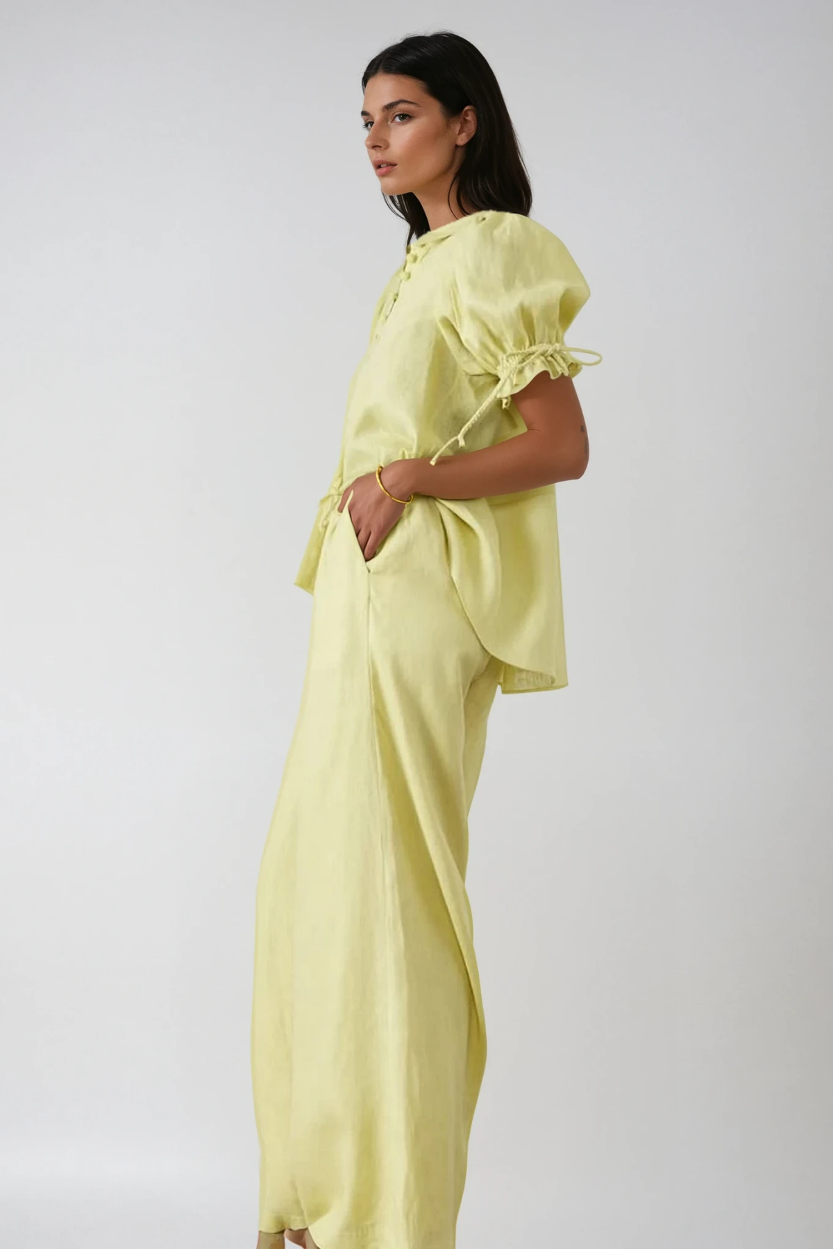 Beautifully Crafted Pants in a Classic Style