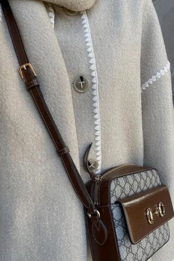 Effortlessly Elegant Coat with a Timeless Design