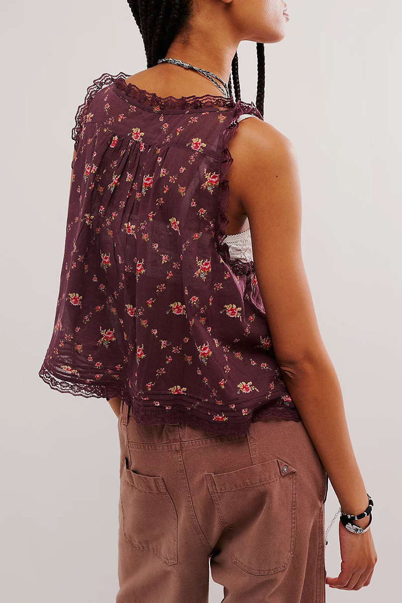 Classic Vintage Top with a Flattering Fit