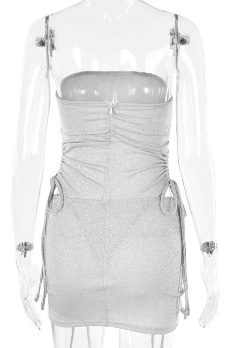 Sophisticated Garment with a Clean Classic Look