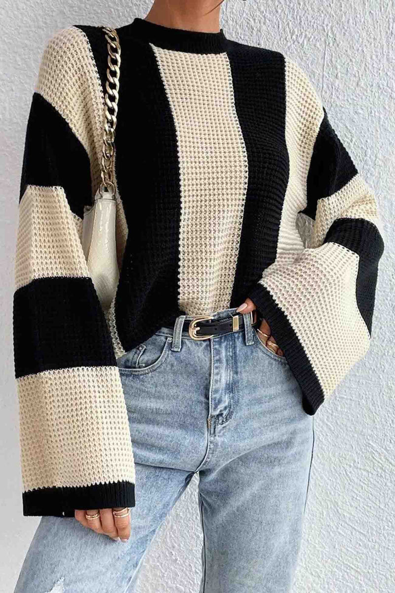 Well Tailored Sweater with a Graceful Silhouette