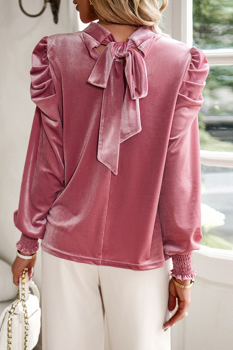 Effortlessly Elegant Top with a Timeless Design