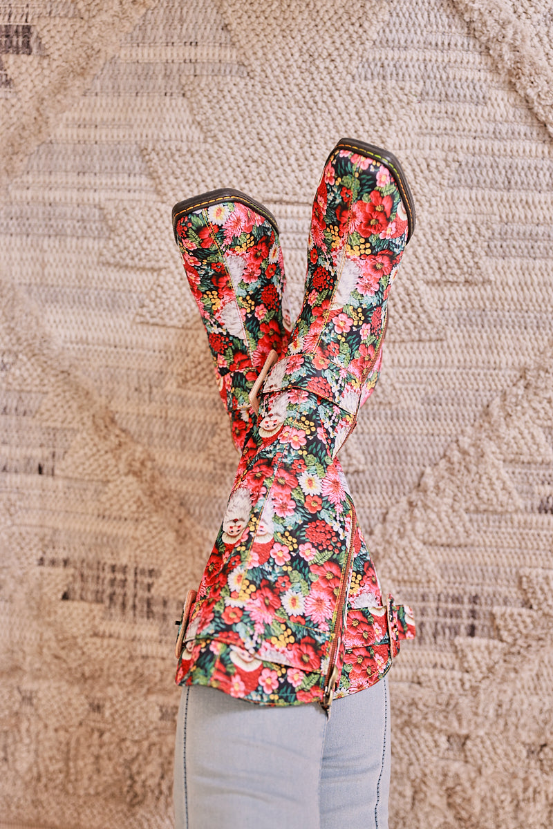 Classic Vintage Boots with a Flattering Fit